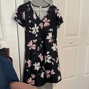 Black Floral V‑Neck Midi Dress with Pink & White Flowers